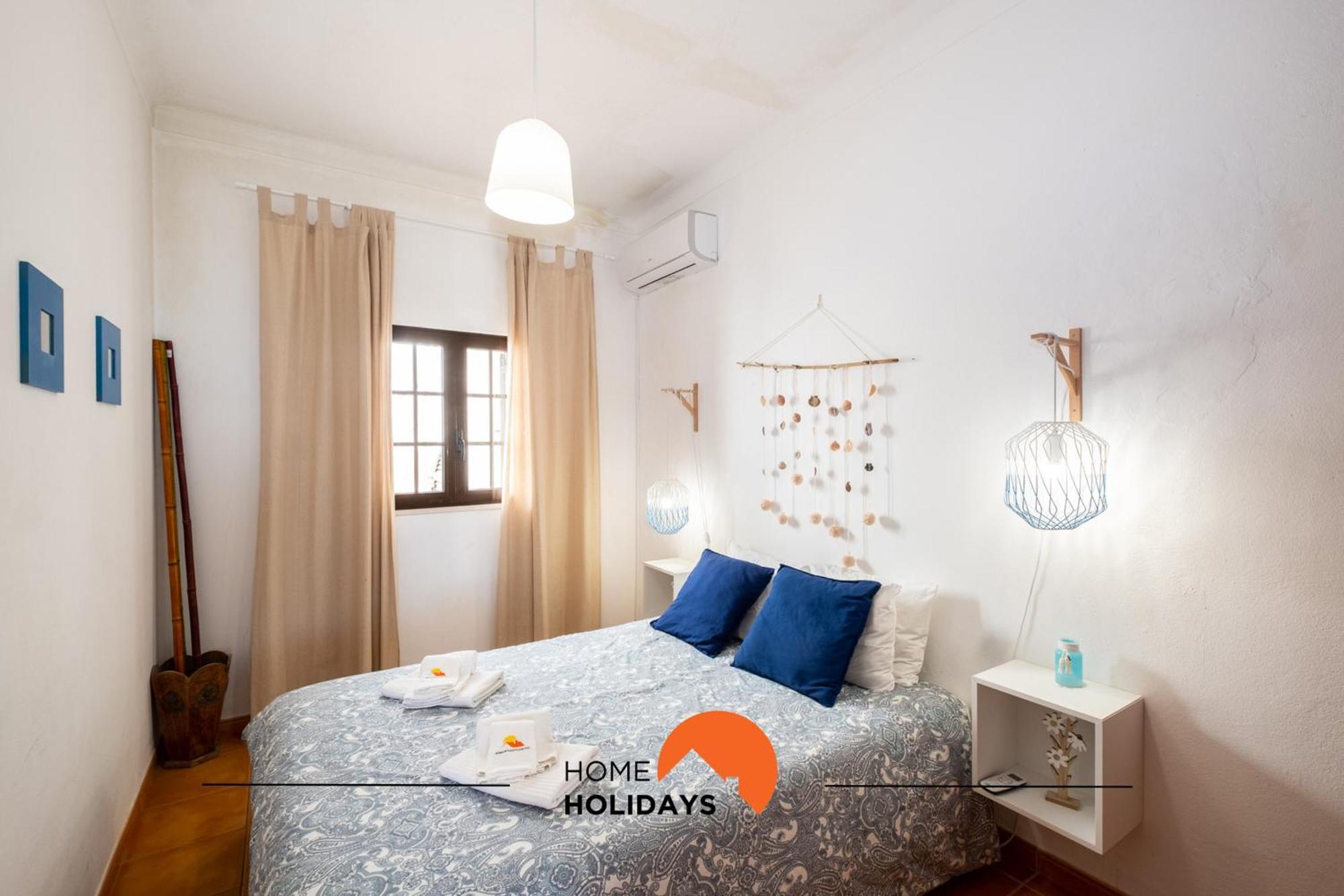 Hébergement de vacances #003 By Holidays *